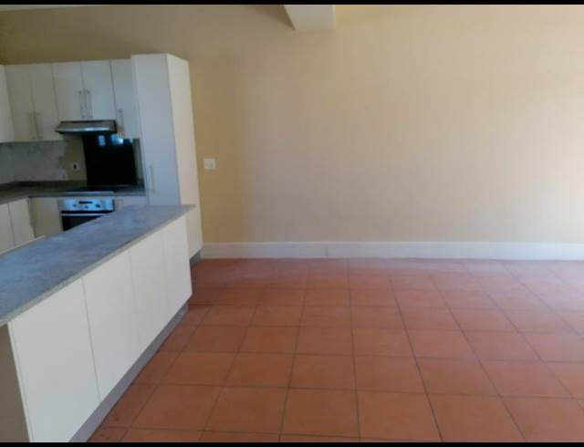 2 BEDROOM APARTMENT TO LET IN POINT WATERFRONT